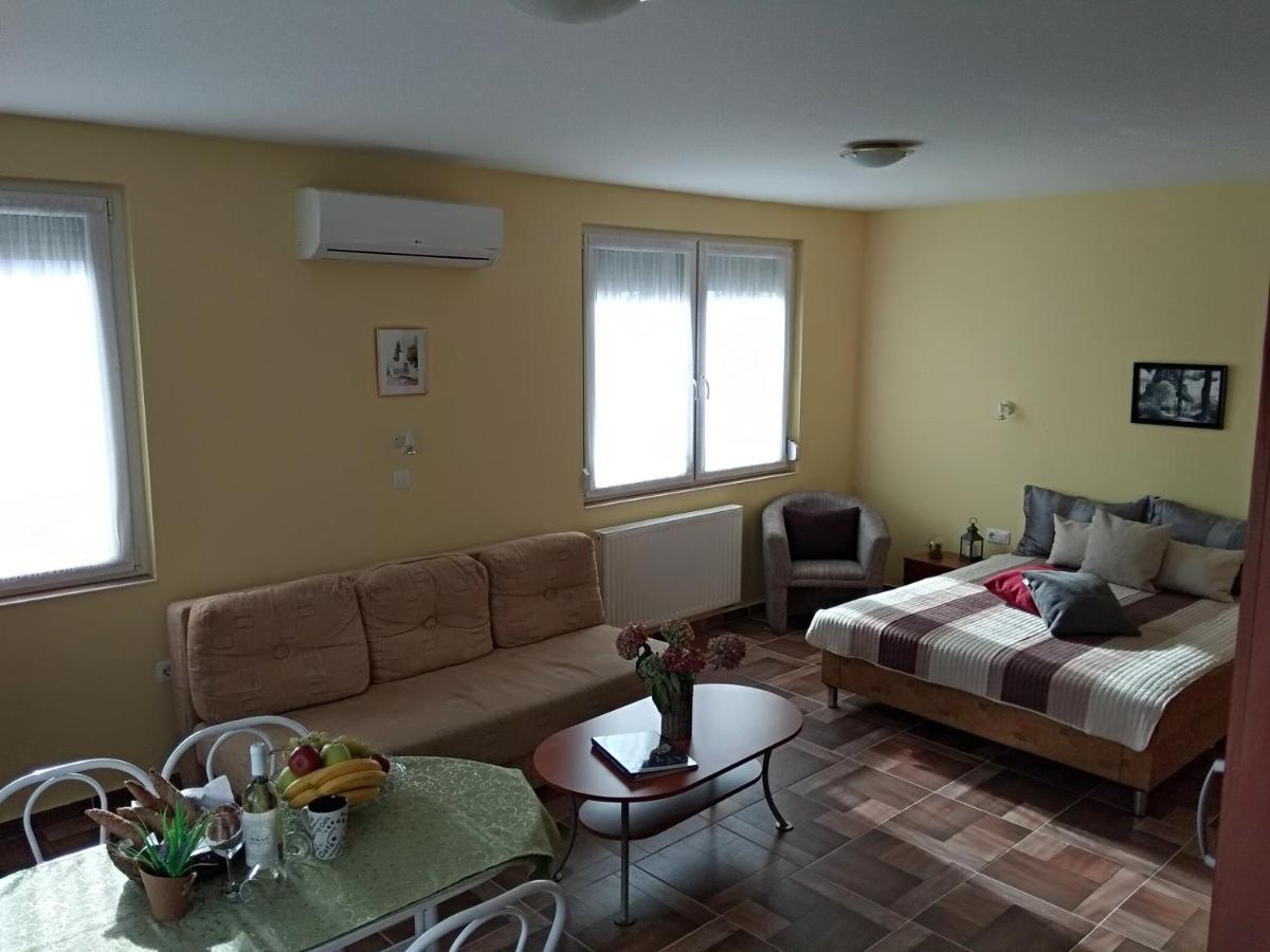 Yellow Apartmanhaz Bük 외부 사진